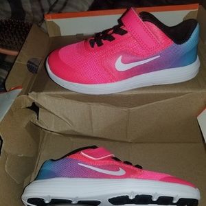 nike toddler shoes